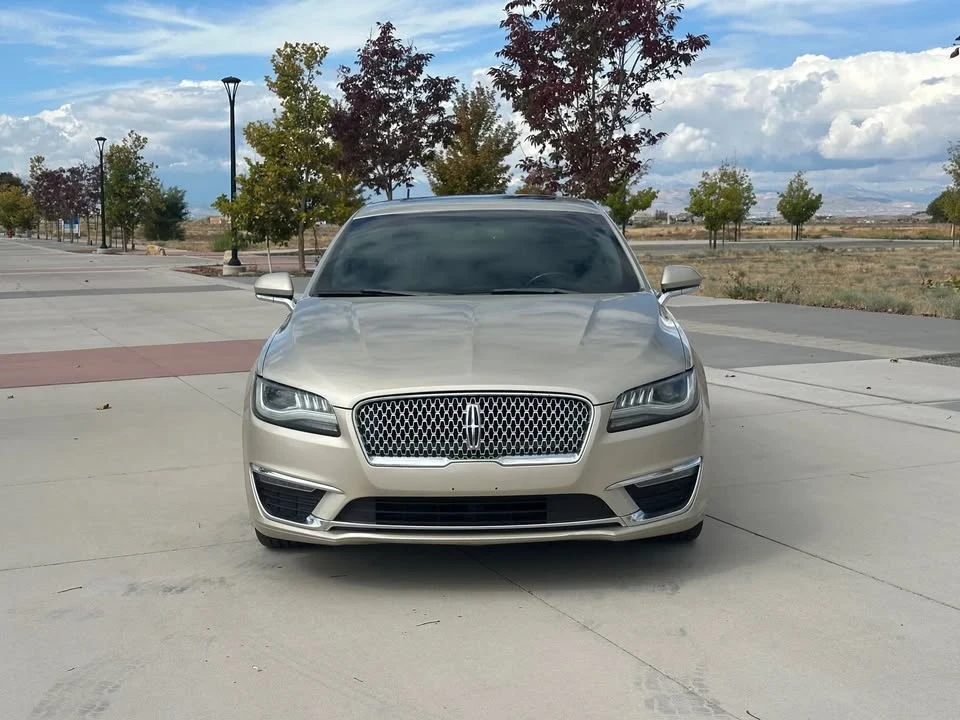 2017 Lincoln MKZ - Image 2 of 20