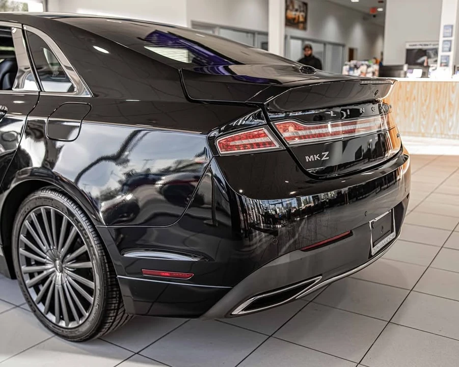 2017 Lincoln MKZ - Image 14 of 20