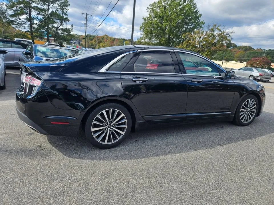 2017 Lincoln MKZ - Image 2 of 3