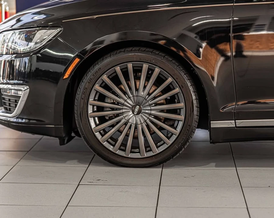 2017 Lincoln MKZ - Image 8 of 20