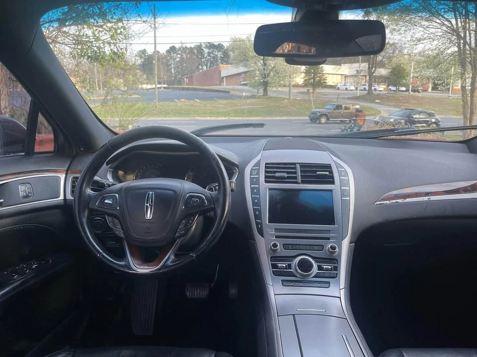 2017 Lincoln MKZ - Image 12 of 17
