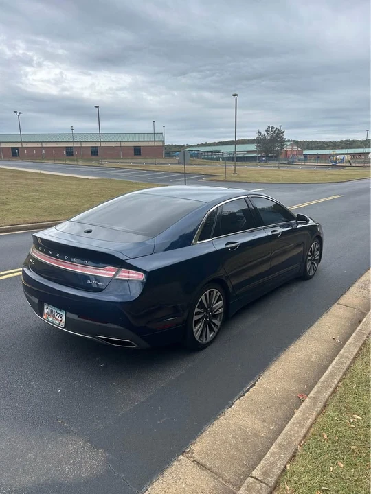 2017 Lincoln MKZ - Image 4 of 6