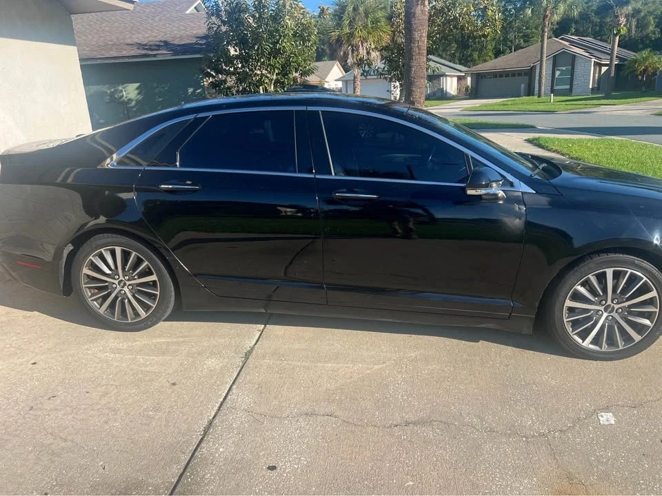 2017 Lincoln MKZ - Image 18 of 20
