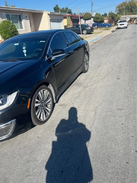 2017 Lincoln MKZ - Image 2 of 9
