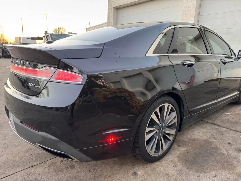 2017 Lincoln MKZ - Image 4 of 11