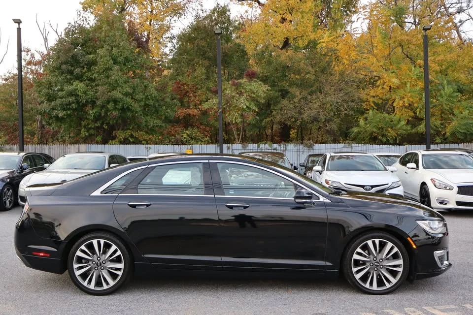 2017 Lincoln MKZ - Image 9 of 20