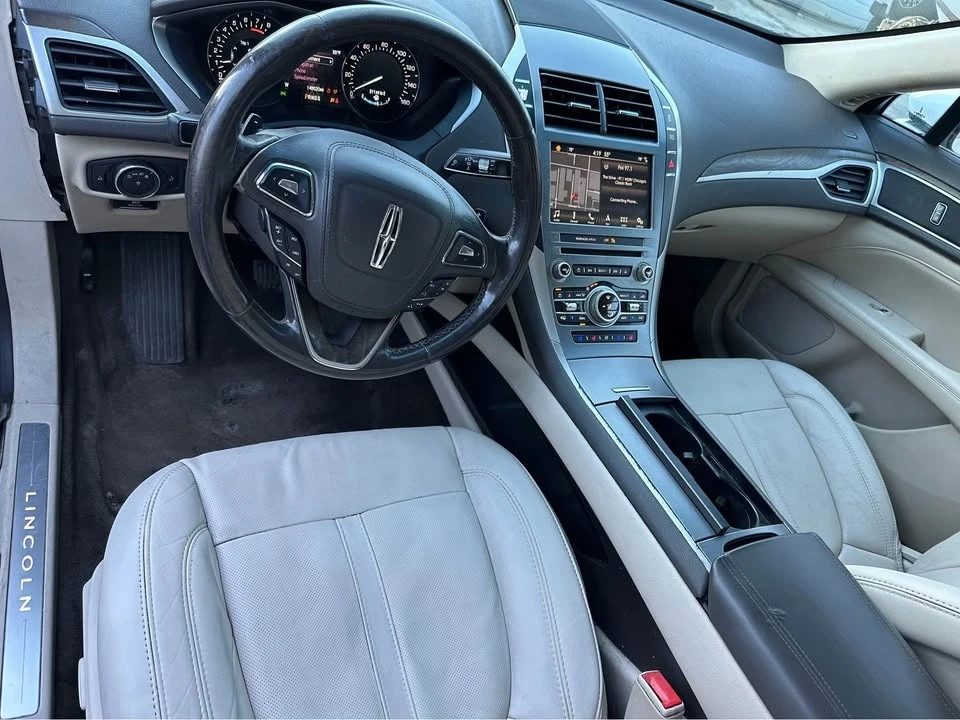 2017 Lincoln MKZ - Image 9 of 9