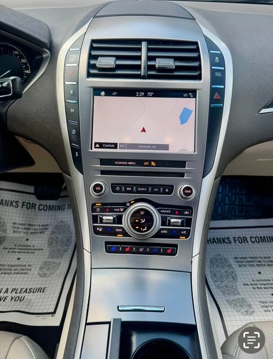 2017 Lincoln MKZ - Image 11 of 19