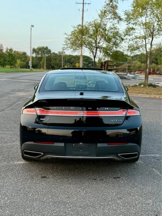 2017 Lincoln MKZ - Image 3 of 16