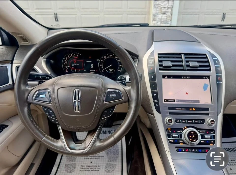 2017 Lincoln MKZ - Image 10 of 19