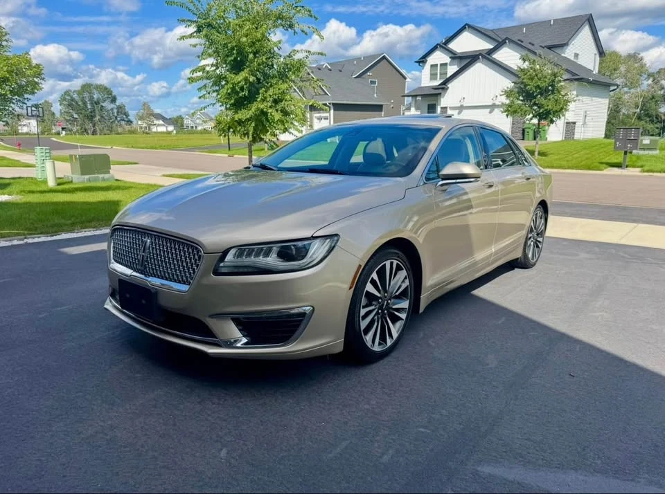 2017 Lincoln MKZ - Image 2 of 19