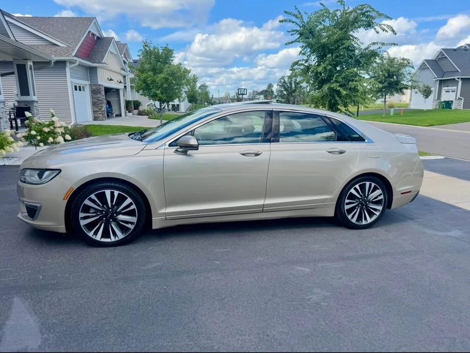 2017 Lincoln MKZ - Image 4 of 19