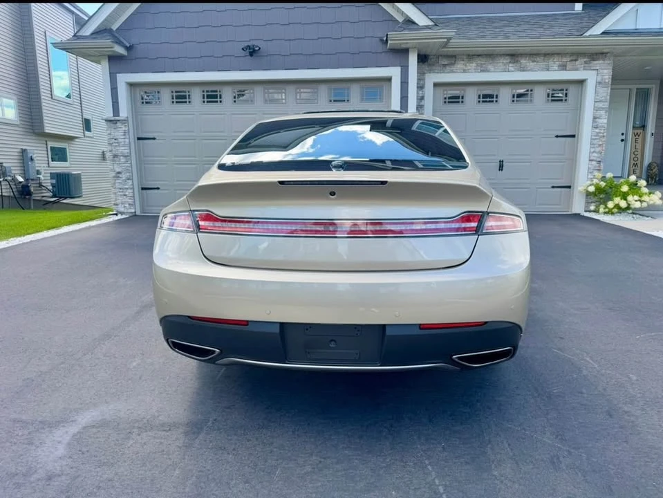 2017 Lincoln MKZ - Image 8 of 19