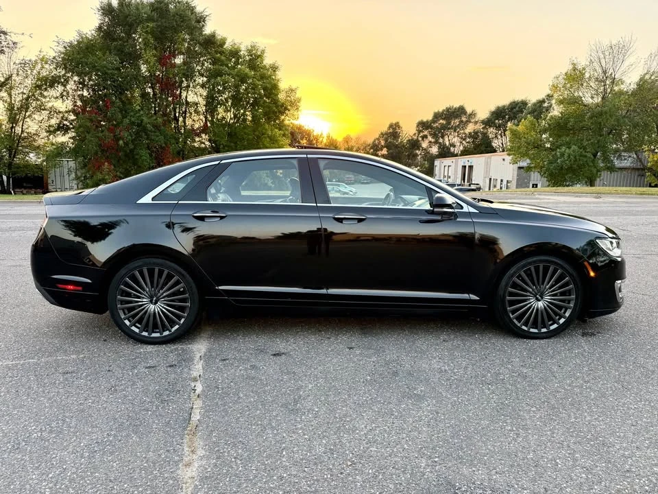 2017 Lincoln MKZ - Image 5 of 16