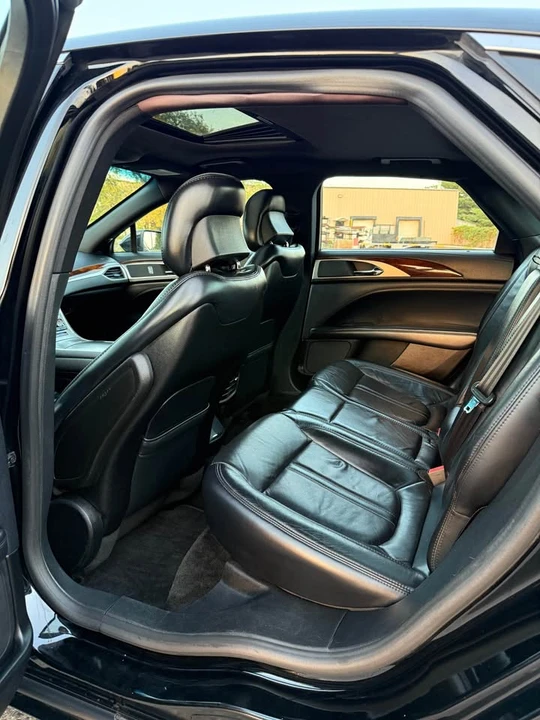 2017 Lincoln MKZ - Image 9 of 16