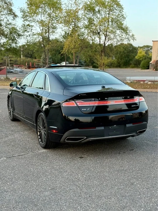 2017 Lincoln MKZ - Image 2 of 16