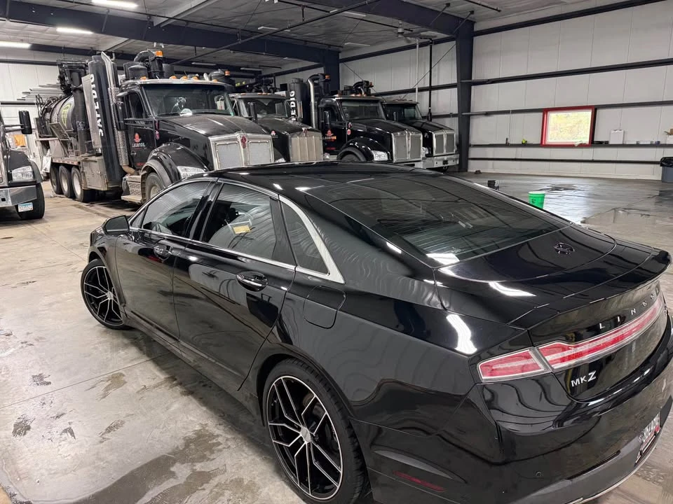 2017 Lincoln MKZ - Image 2 of 6