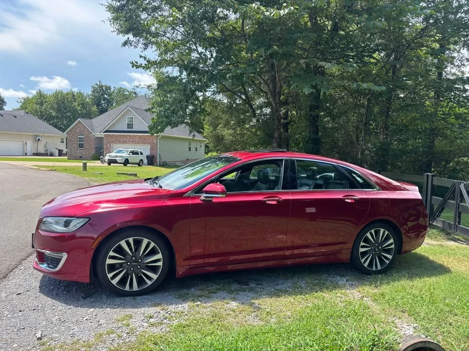 2017 Lincoln MKZ - Image 2 of 5
