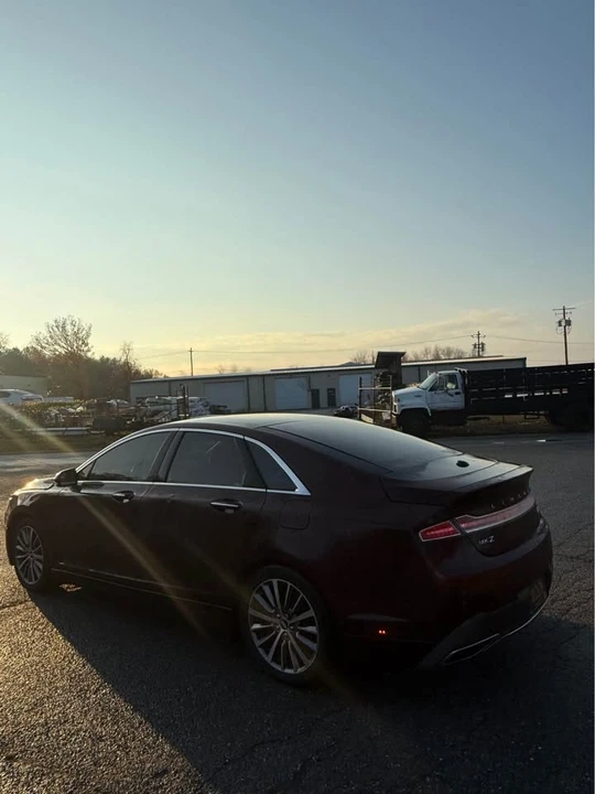2017 Lincoln MKZ - Image 6 of 10