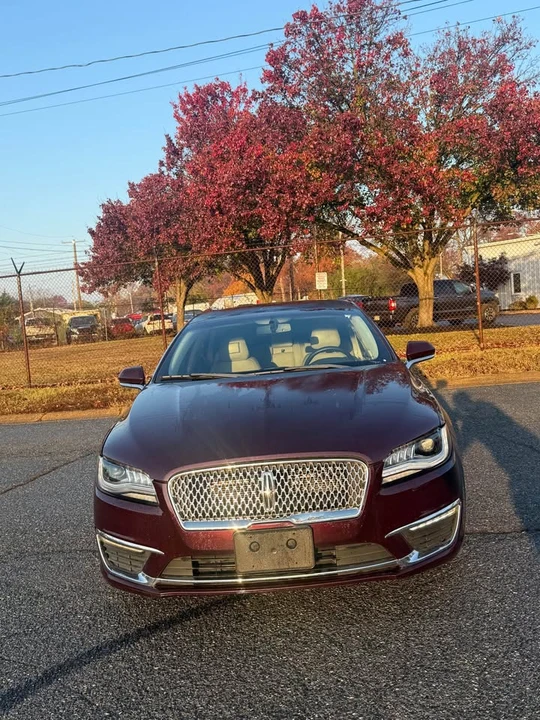 2017 Lincoln MKZ - Image 9 of 10