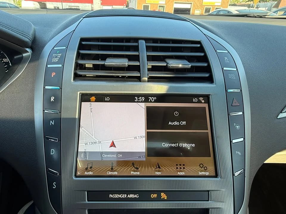 2017 Lincoln MKZ - Image 12 of 15