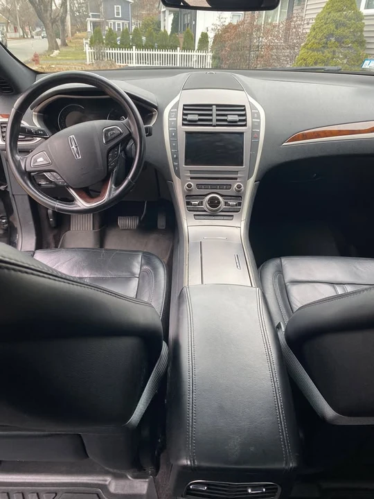 2017 Lincoln MKZ - Image 13 of 15