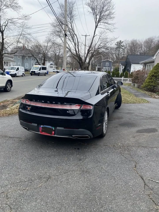 2017 Lincoln MKZ - Image 2 of 15