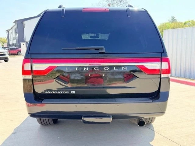 2017 Lincoln Navigator 3rd Gen - Image 6 of 17