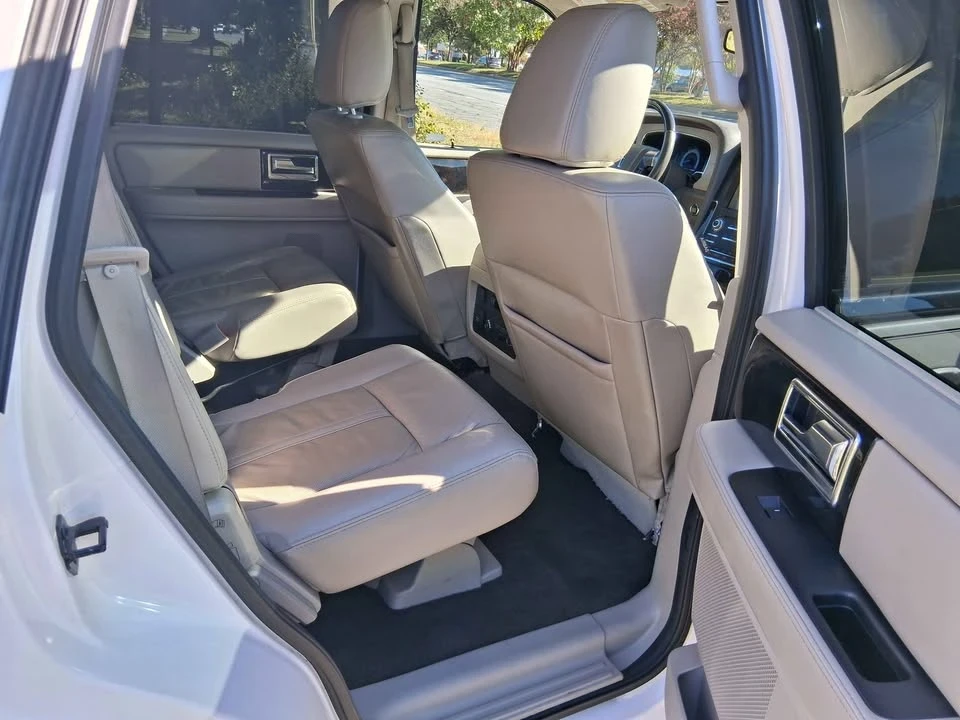 2017 Lincoln Navigator 3rd Gen - Image 8 of 11