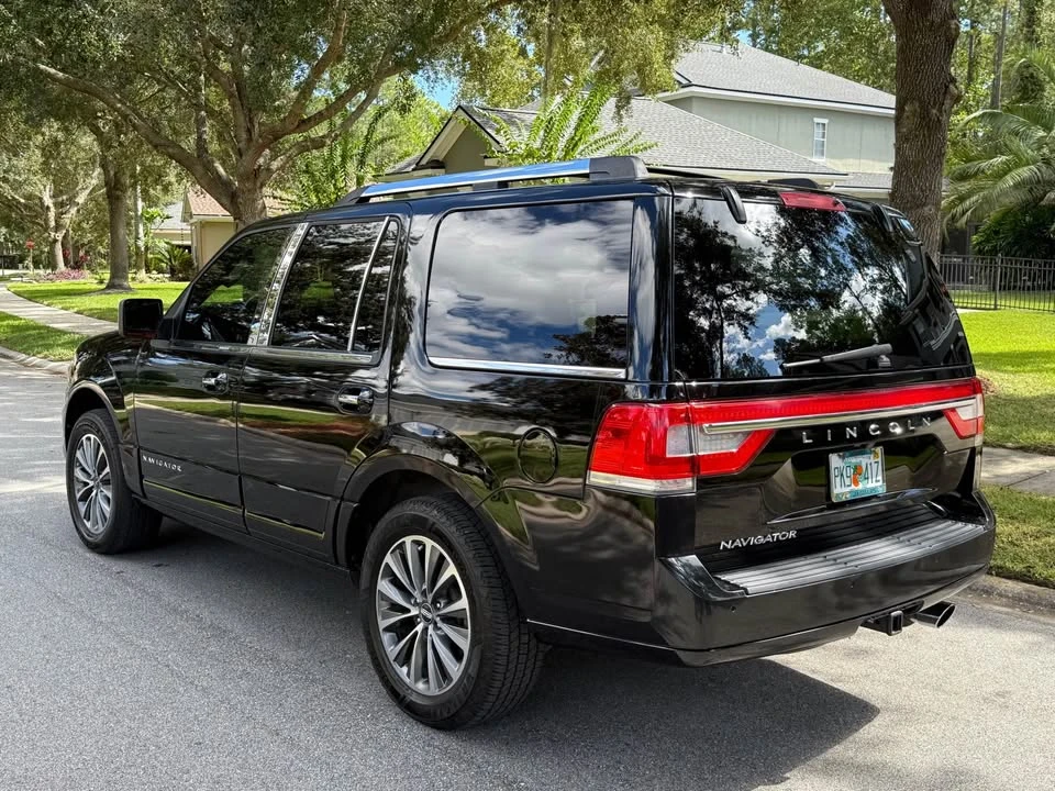 2017 Lincoln Navigator 3rd Gen - Image 4 of 14
