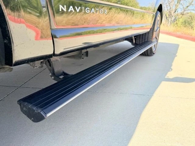 2017 Lincoln Navigator 3rd Gen - Image 6 of 15