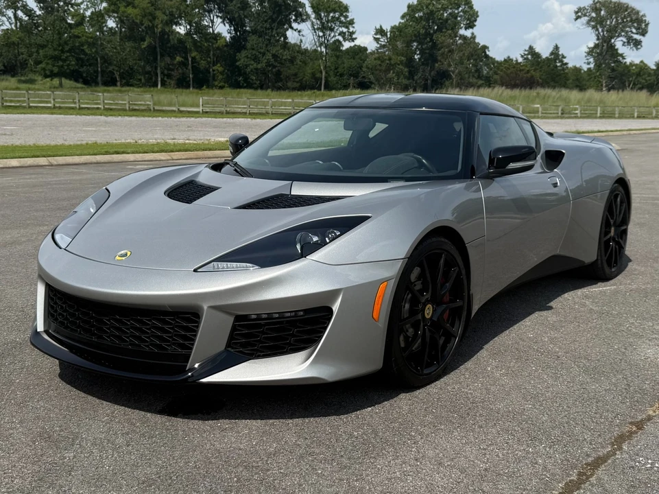 2017 Lotus Evora - Image 2 of 31