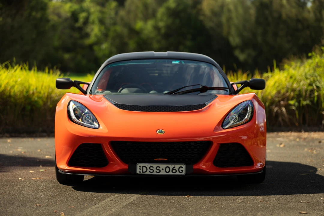 2017 Lotus Exige Series 3 - Image 2 of 31