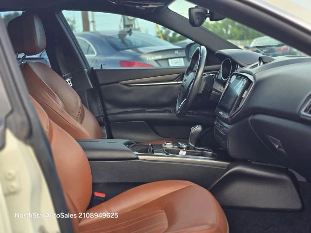 2017 Maserati Ghibli 3rd Gen - Image 11 of 19