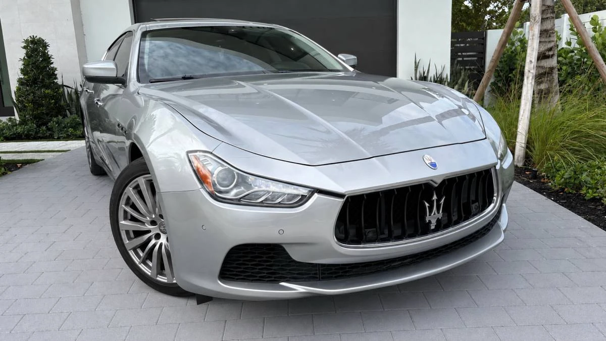2017 Maserati Ghibli 3rd Gen - Image 2 of 12