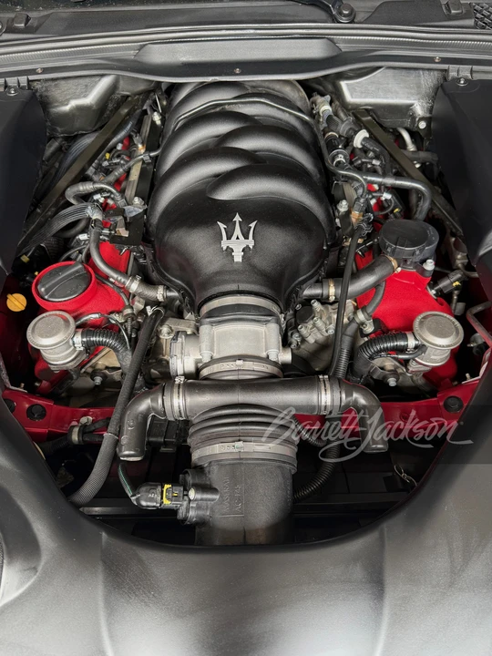 2017 Maserati GranTurismo MC Stradale - Image 5 of 15