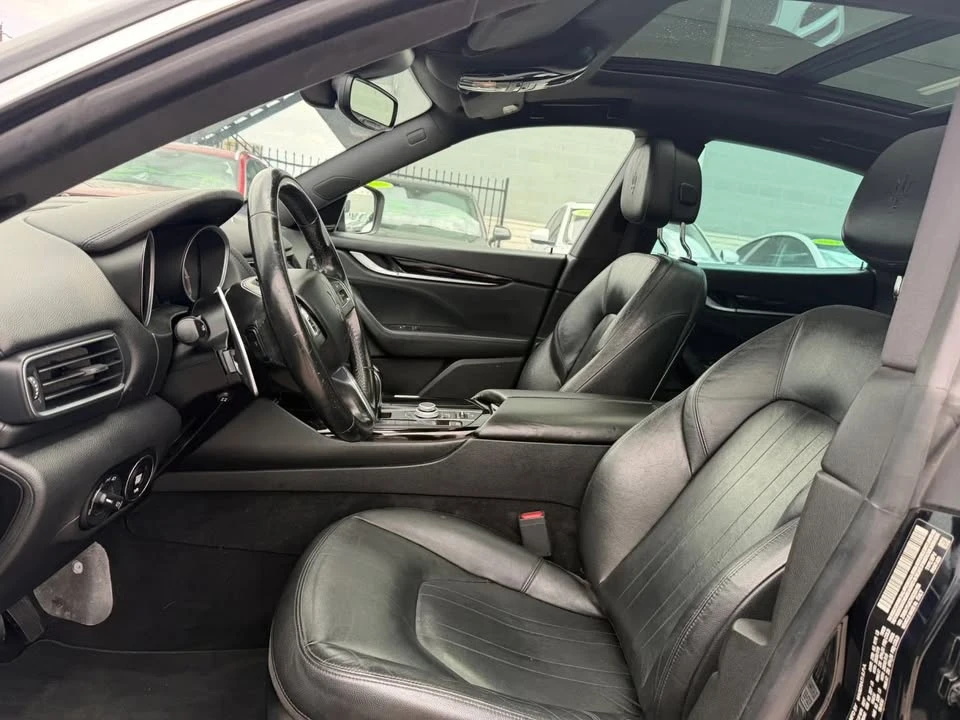 2017 Maserati Levante - Image 7 of 20