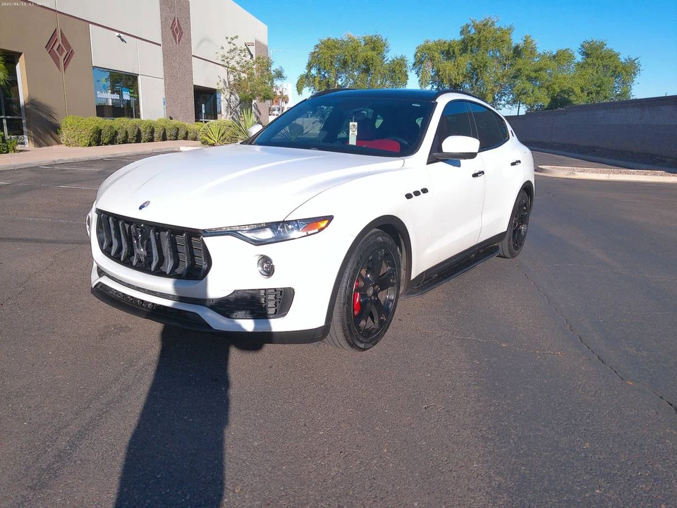 2017 Maserati Levante - Image 6 of 23