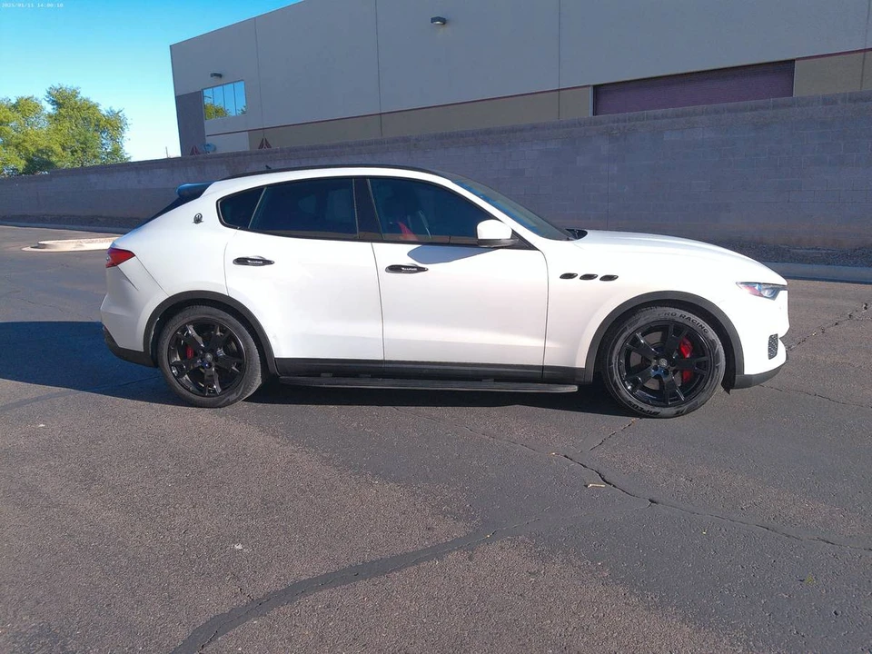 2017 Maserati Levante - Image 10 of 23