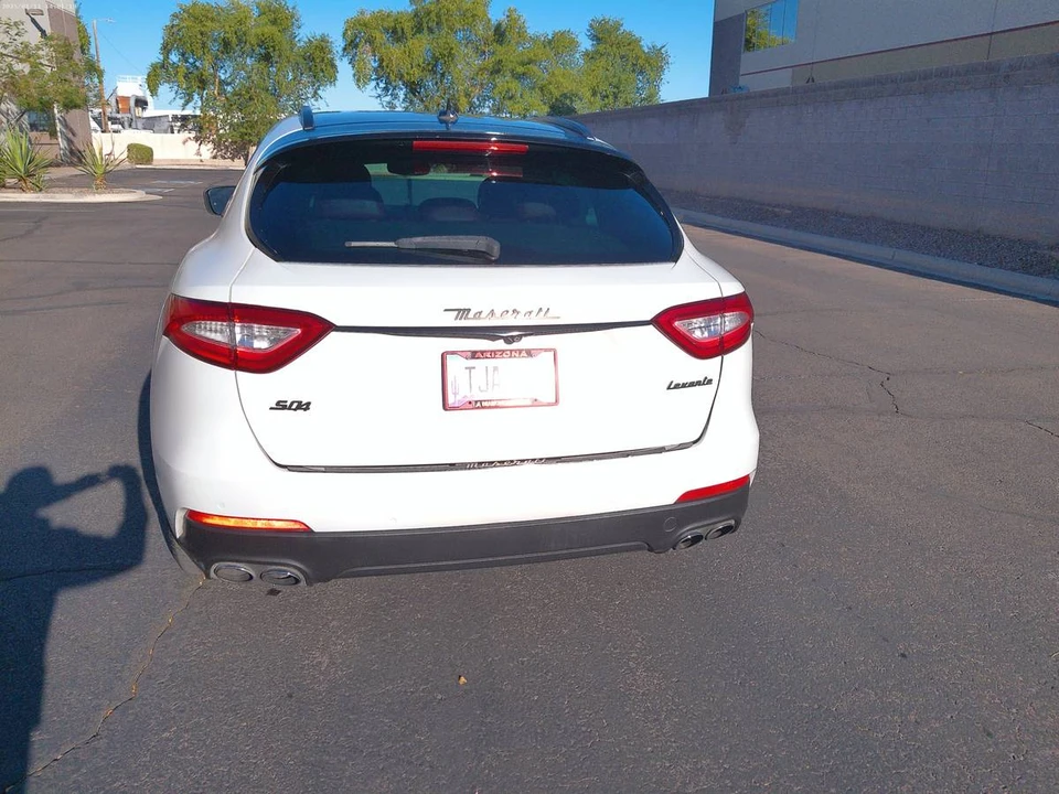 2017 Maserati Levante - Image 11 of 23