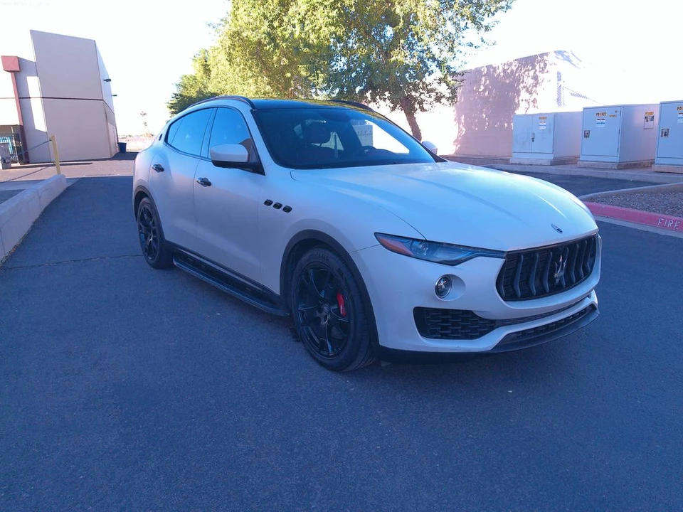 2017 Maserati Levante - Image 4 of 23