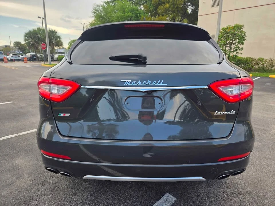 2017 Maserati Levante - Image 5 of 10