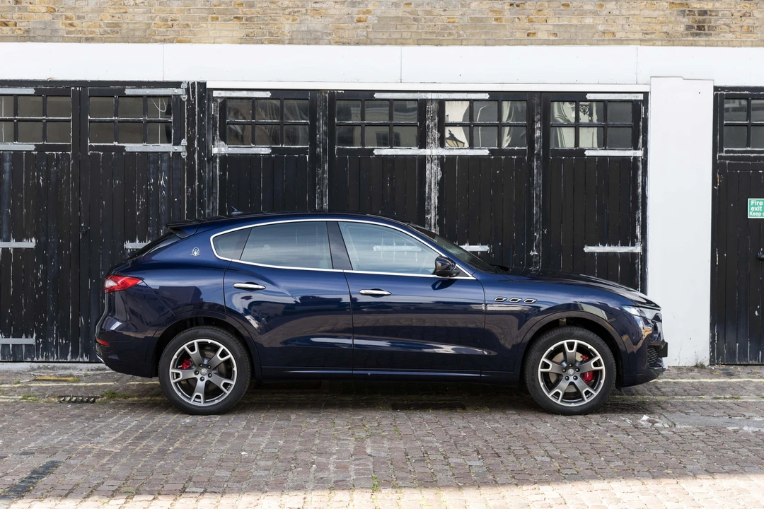 2017 Maserati Levante - Image 17 of 31