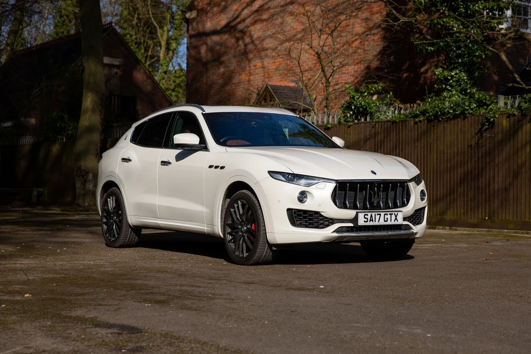 2017 Maserati Levante - Image 4 of 31
