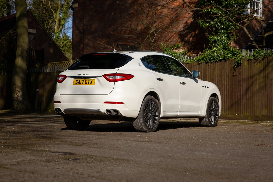 2017 Maserati Levante - Image 6 of 31