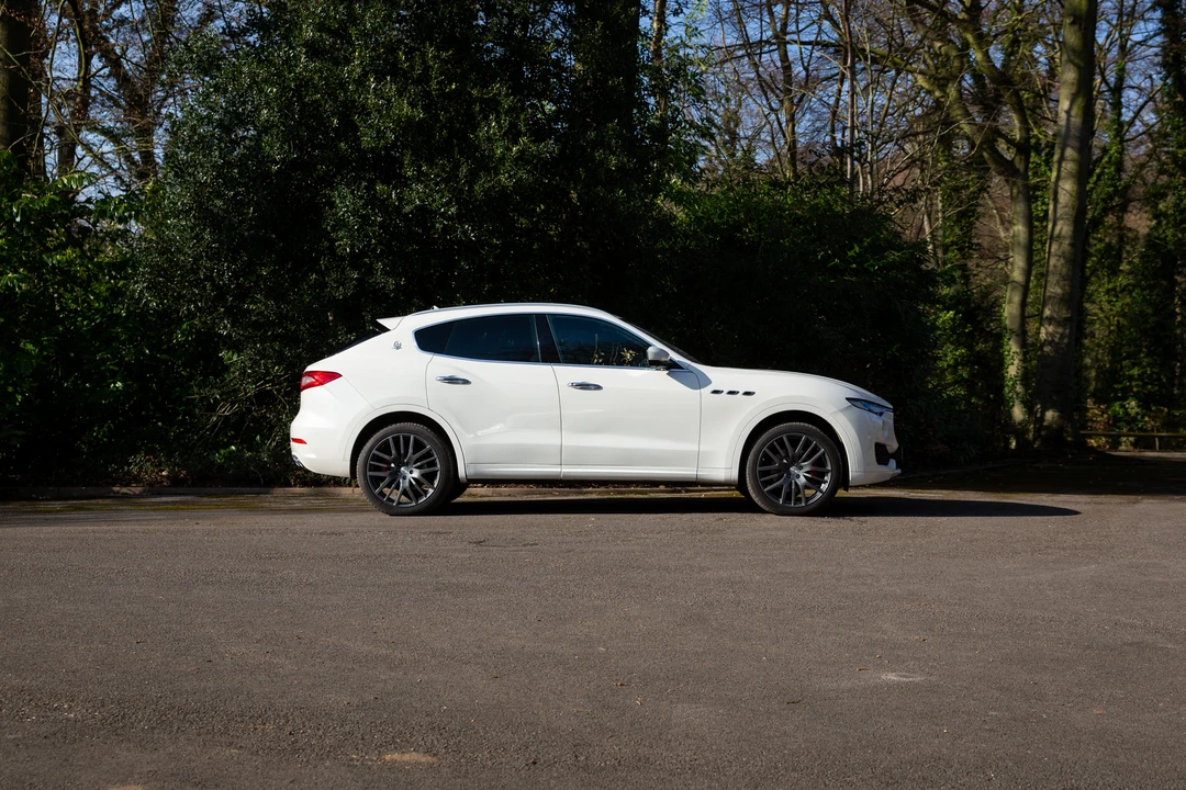 2017 Maserati Levante - Image 21 of 31