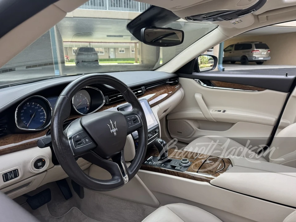 2017 Maserati Quattroporte 6th Gen - Image 4 of 8