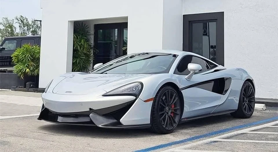 2017 McLaren 570S - Image 3 of 7