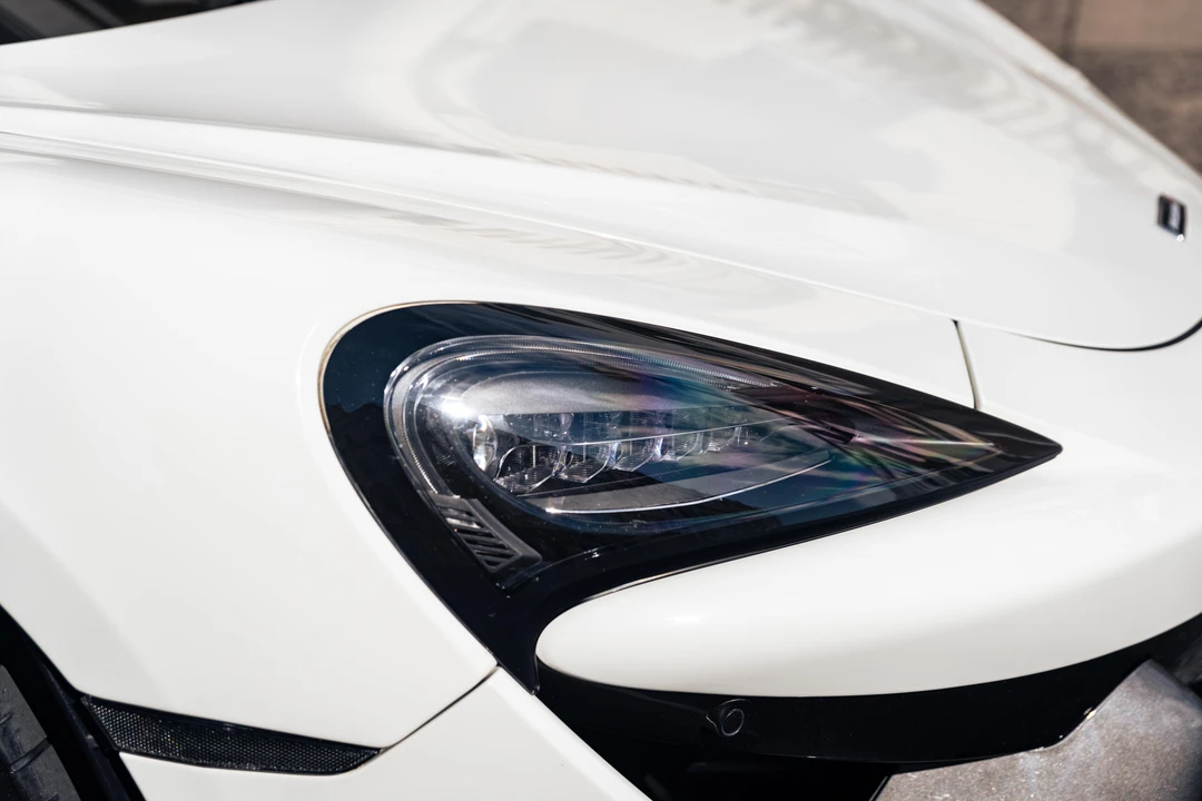 2018 McLaren 570GT - Image 19 of 31