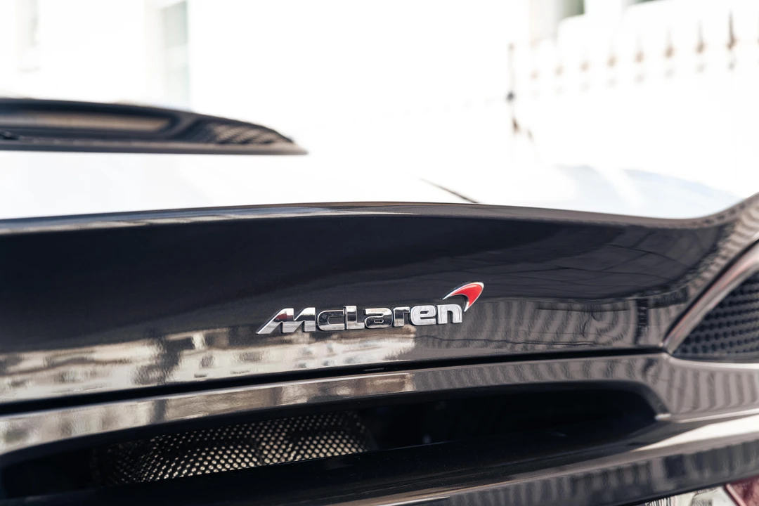 2018 McLaren 570GT - Image 26 of 31